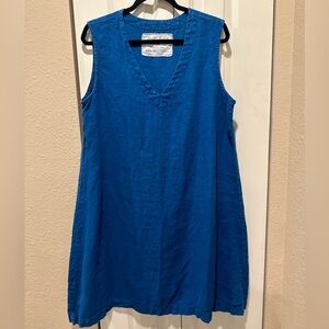 Blue Sleeveless V-Neck Dress